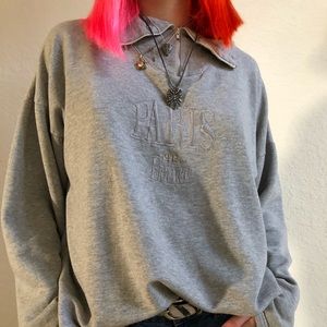 Vintage sweater says Paris